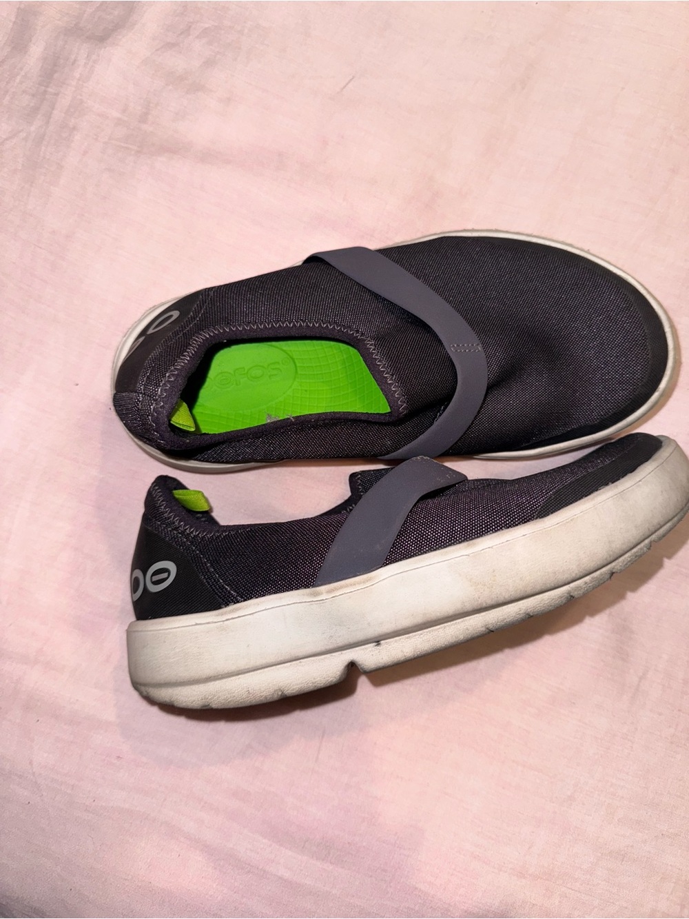 OOFOS Women's Slip-On Athletic Shoes in Dark Gray with Lime Insole